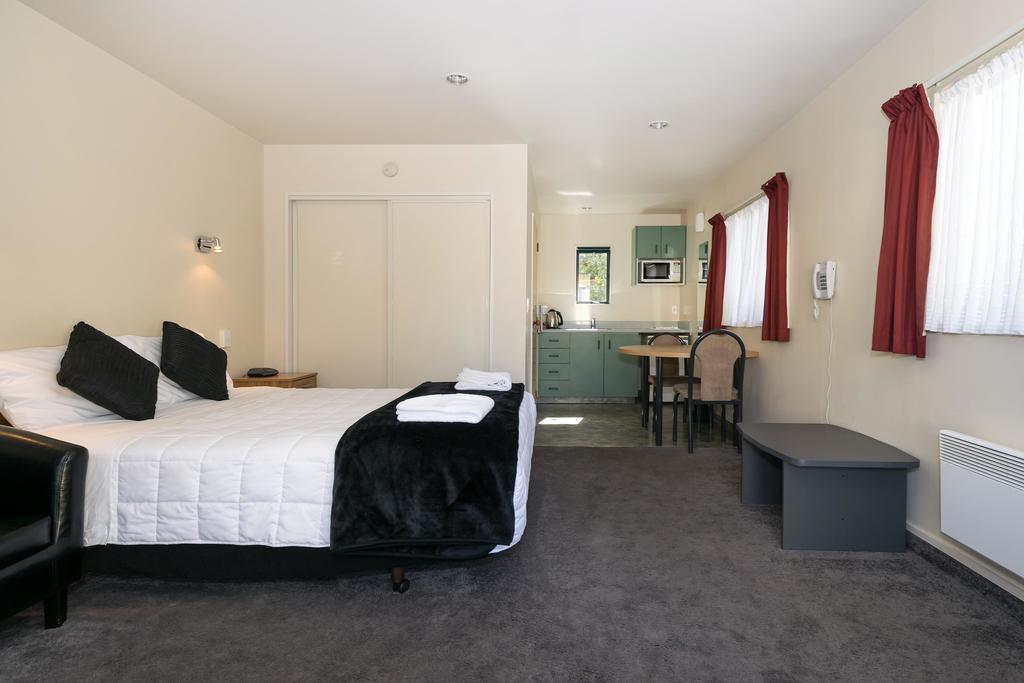 Ashleigh Court Motel Бленем Экстерьер фото