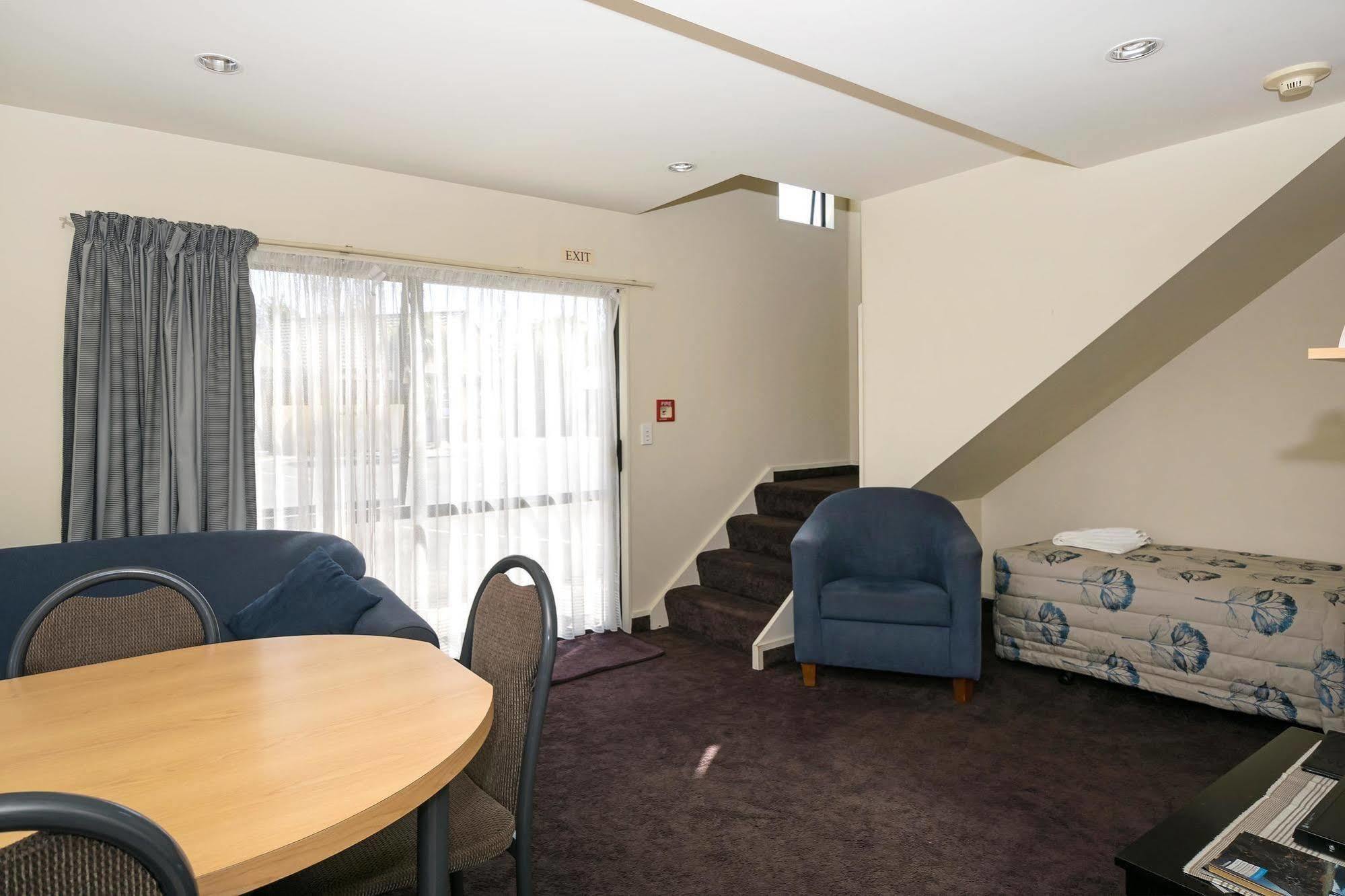 Ashleigh Court Motel Бленем Экстерьер фото
