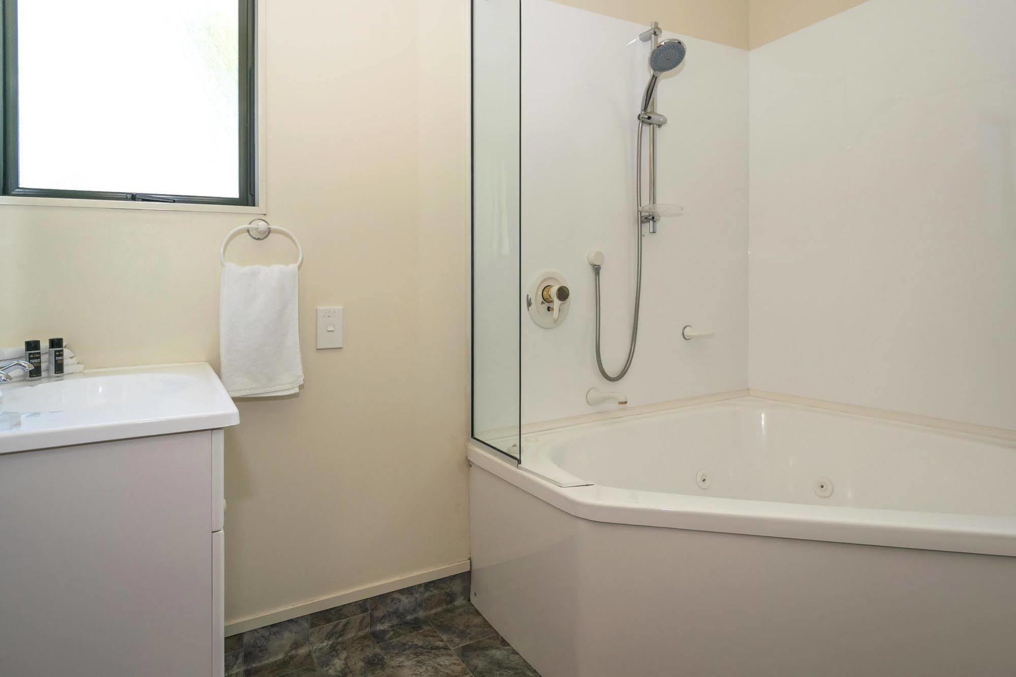 Ashleigh Court Motel Бленем Экстерьер фото